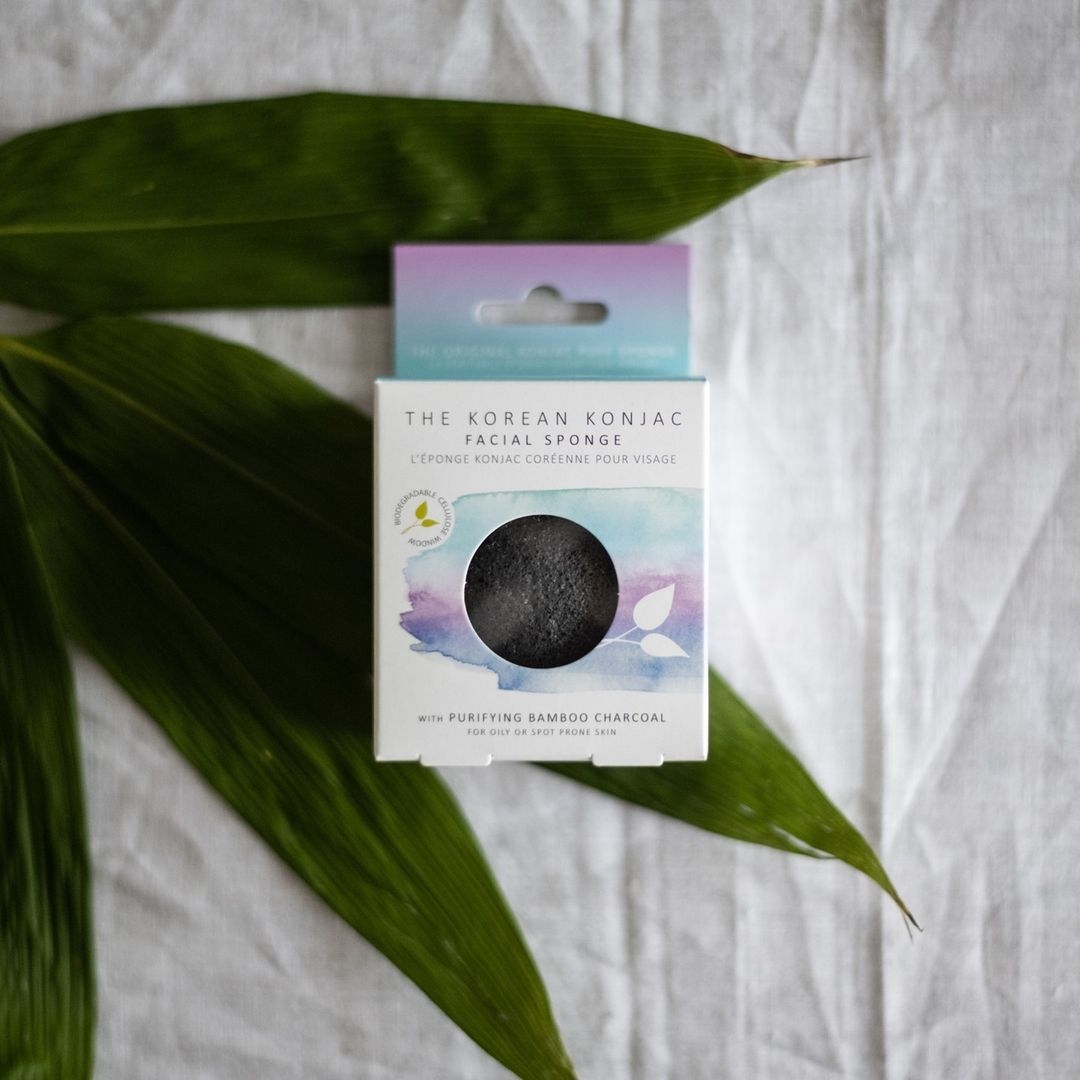 🖤 Packed with mineral-rich charcoal powder, our Konjac Sponge with Bamboo Charcoal deep cleans pores to eliminate blackheads and dirt whilst absorbing excess oils and toxins.
#konjacsponge #konjacspongecompany #KonjacSponges #originalkonjacsponge