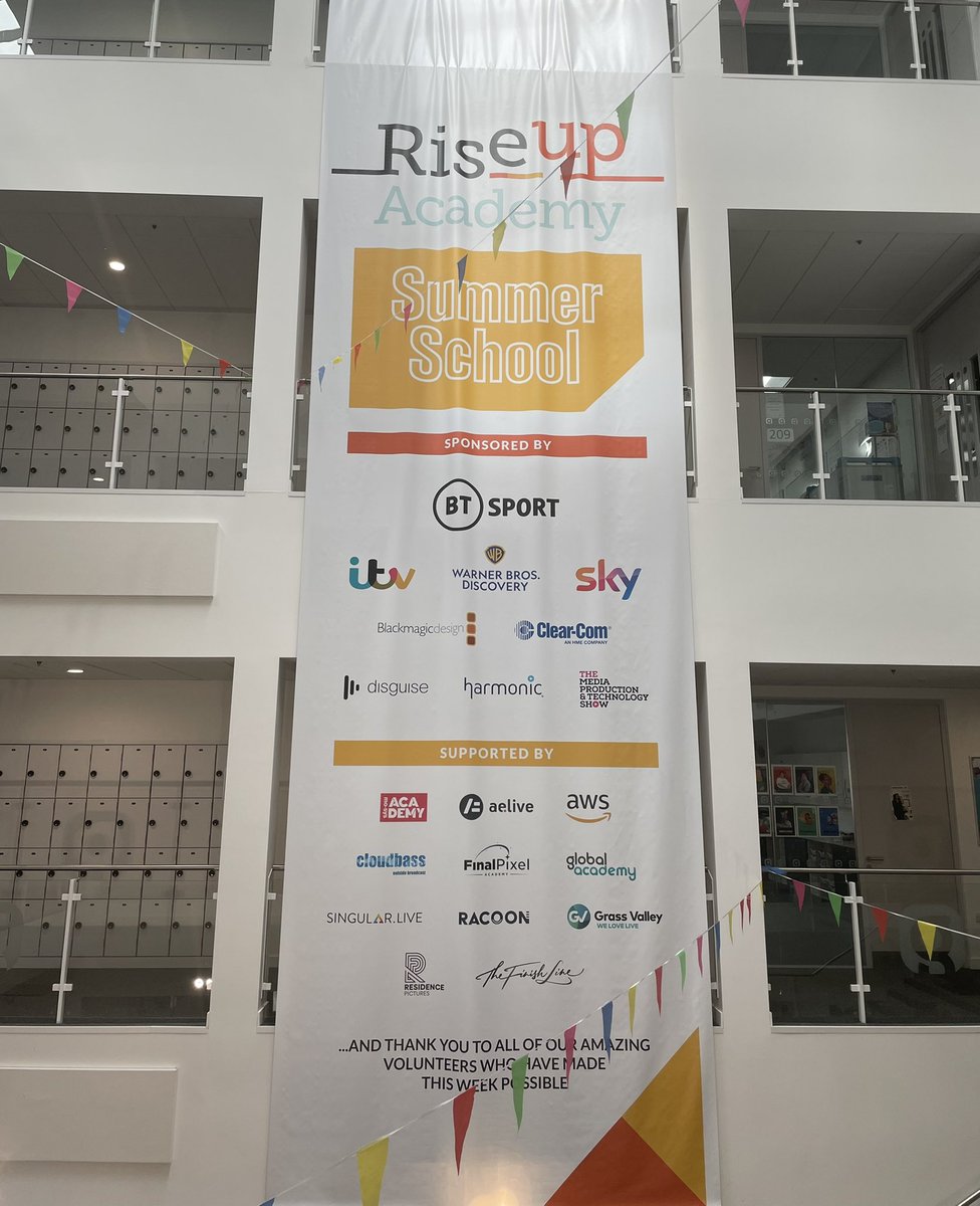 simongauntlett's tweet photo. Had a fantastic couple of days helping @Rise_WIB Summer School @TheGAcademy with kids learning to build a TV studio, virtual production and even make MetaHumans! https://t.co/Wgtx0d6ryN