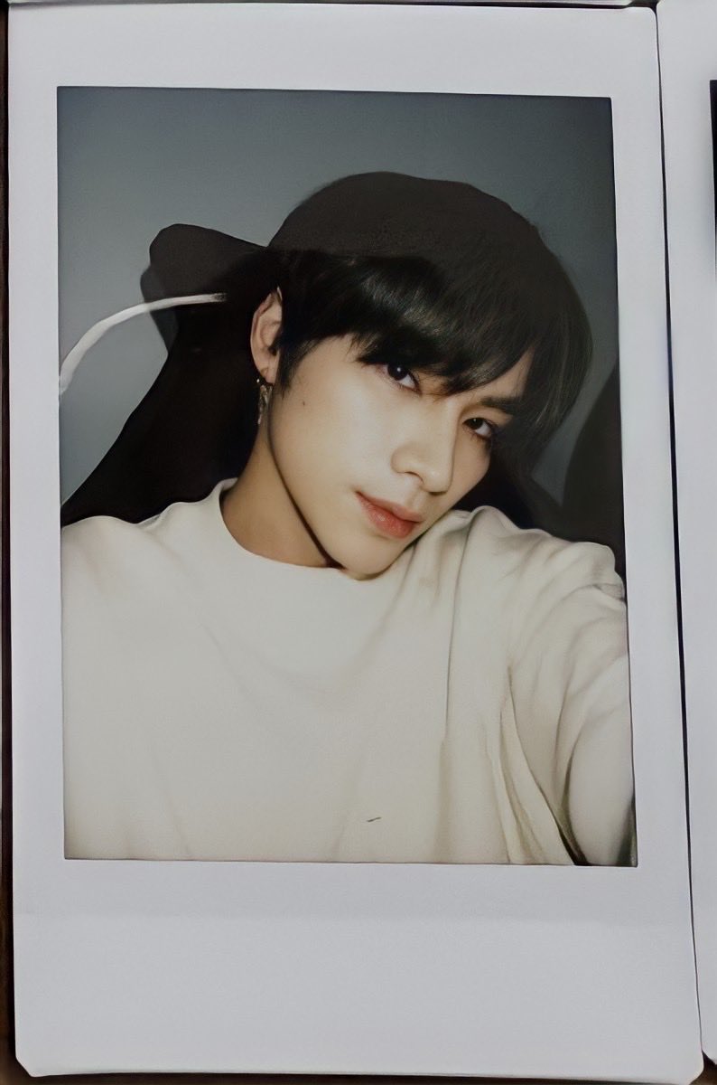 djlxver's tweet photo. 좋아하는 샤오쥔 폴라로이드 모음 ˖◛⁺˖♡ https://t.co/vs9wMazjEv