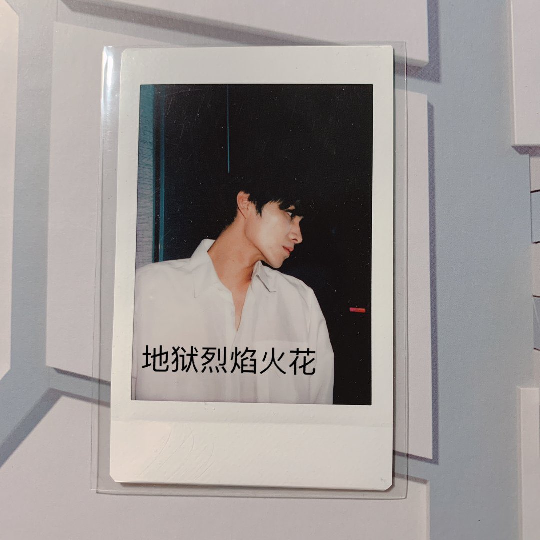 djlxver's tweet photo. 좋아하는 샤오쥔 폴라로이드 모음 ˖◛⁺˖♡ https://t.co/vs9wMazjEv