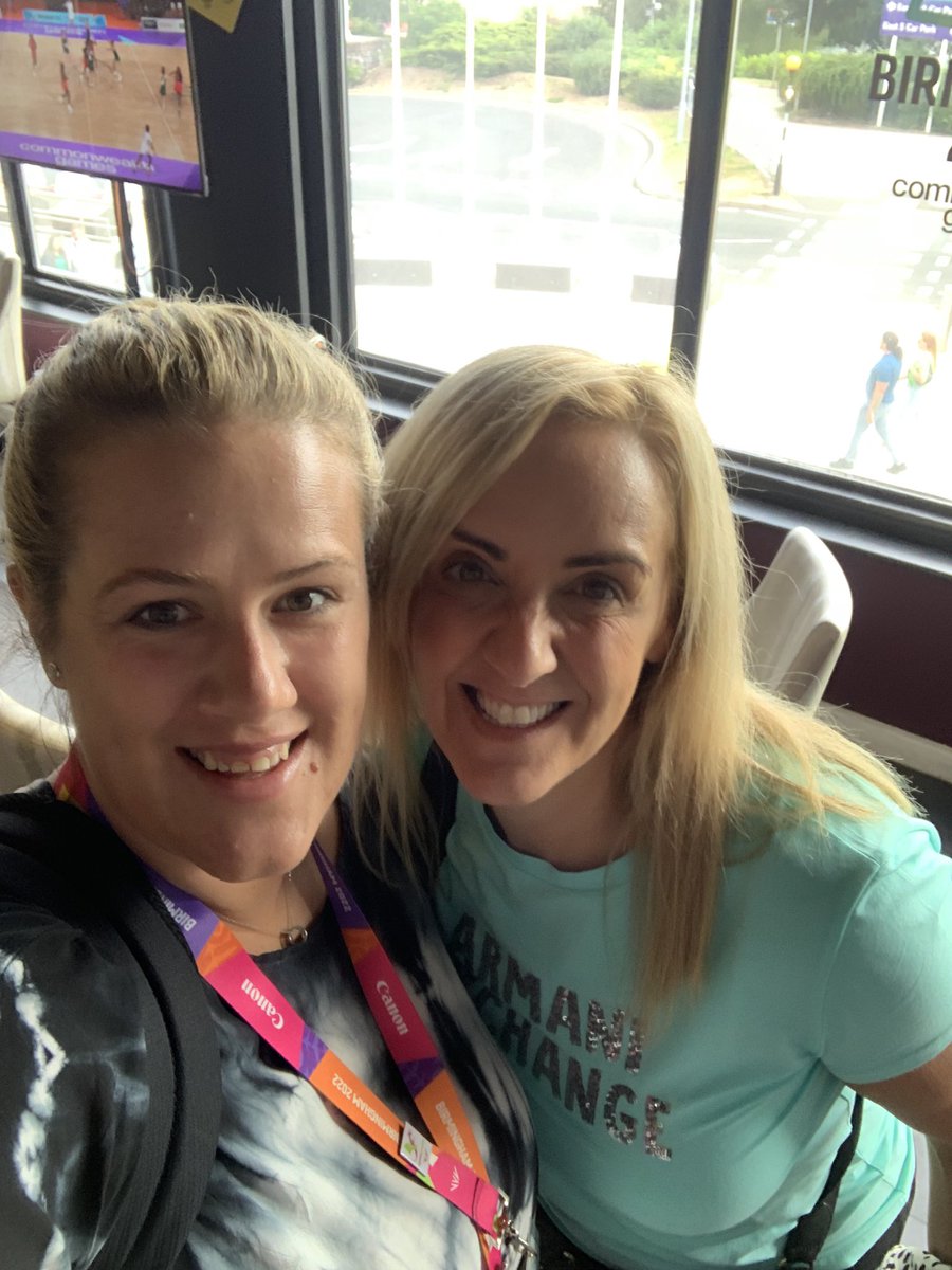 Vicki Sutton tweet media