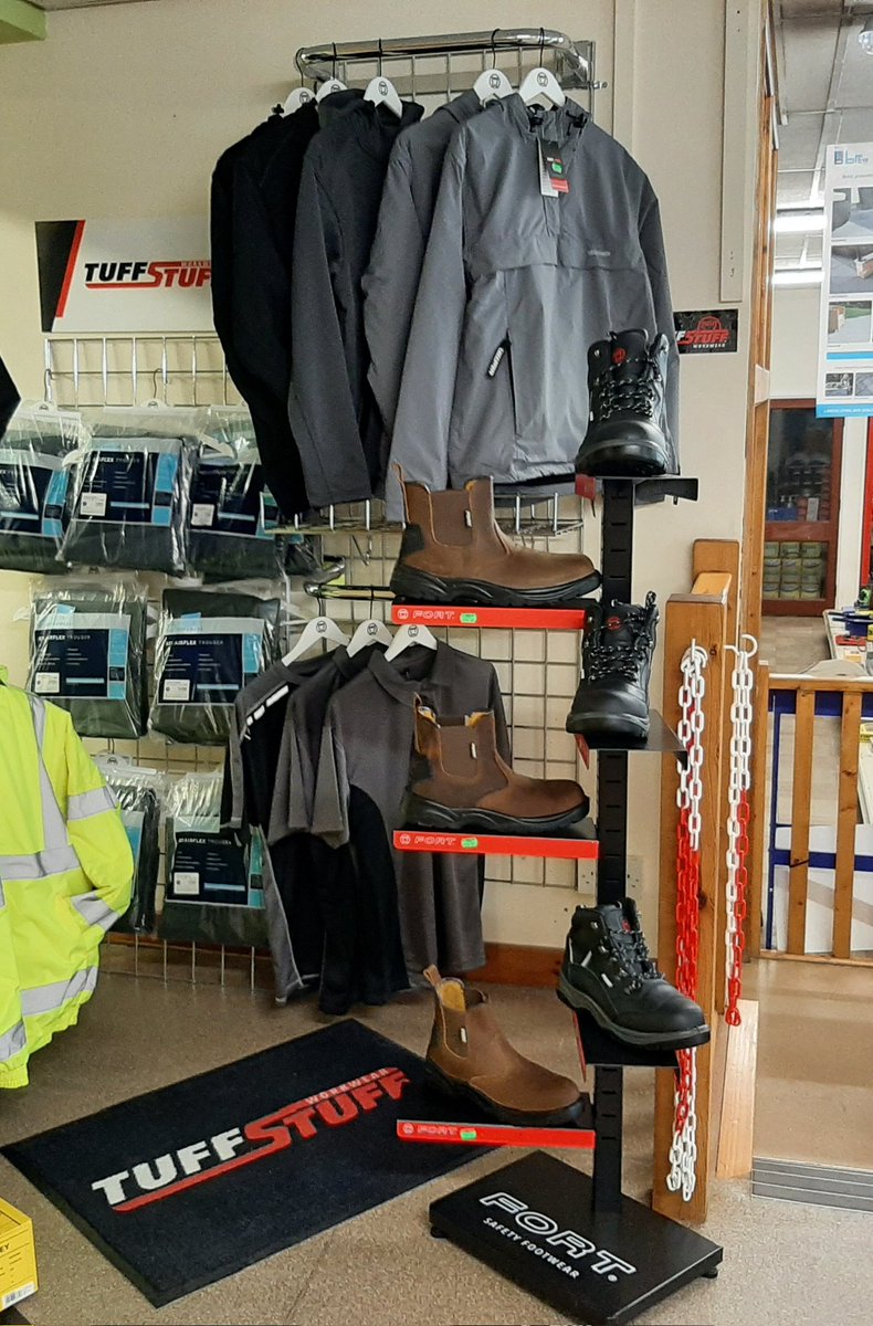md_tuffstuff's tweet photo. Call in to T L Thomas for your @TuffStuff_UK @FortWorkwear and safety workwear #llanllwni #Pencader @NationalMerch #builders #workwear #footwear https://t.co/9uym3pb05g
