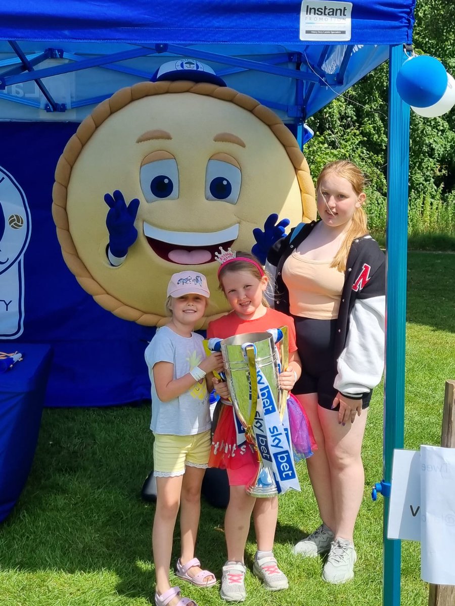 CraigMeadwell's tweet photo. @LaticsOfficial @emmar211 https://t.co/uuZeJHNMac
