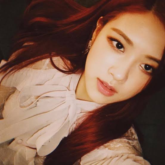 rsoldpics's tweet photo. hér in red.
#ROSÉ #로제 @BLACKPINK https://t.co/zkeCBDjKqG