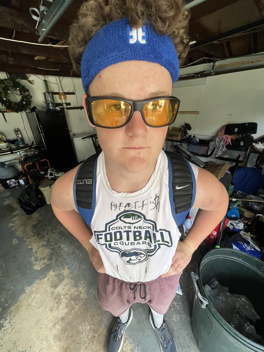 MJBoogyy's tweet photo. If you saw me on the court would u be scared? https://t.co/fjV3HiVbmi