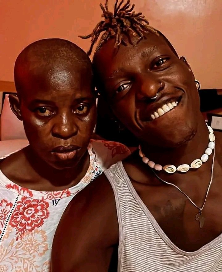 obeydasilva_'s tweet photo. His mom is mentally unstable but he’s always proud of her. He passed through different levels of depression but he’s standing strong and living his dream in the Big Brother House.
Hermes might look razz to many, but he’s got a heart of gold, filled with love 
#BBNaija
#BBNajiaS7 https://t.co/8l5Wjo9vkv