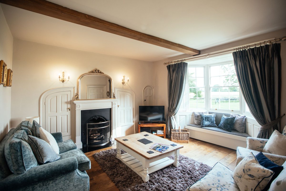 vernon_frost's tweet photo. A sneak peak at the venue for my UK retreat in October - the beautiful Hornington Manor, near York. https://t.co/wfbbFcjclF #horningtonmanor https://t.co/Y8ffsmdiYm