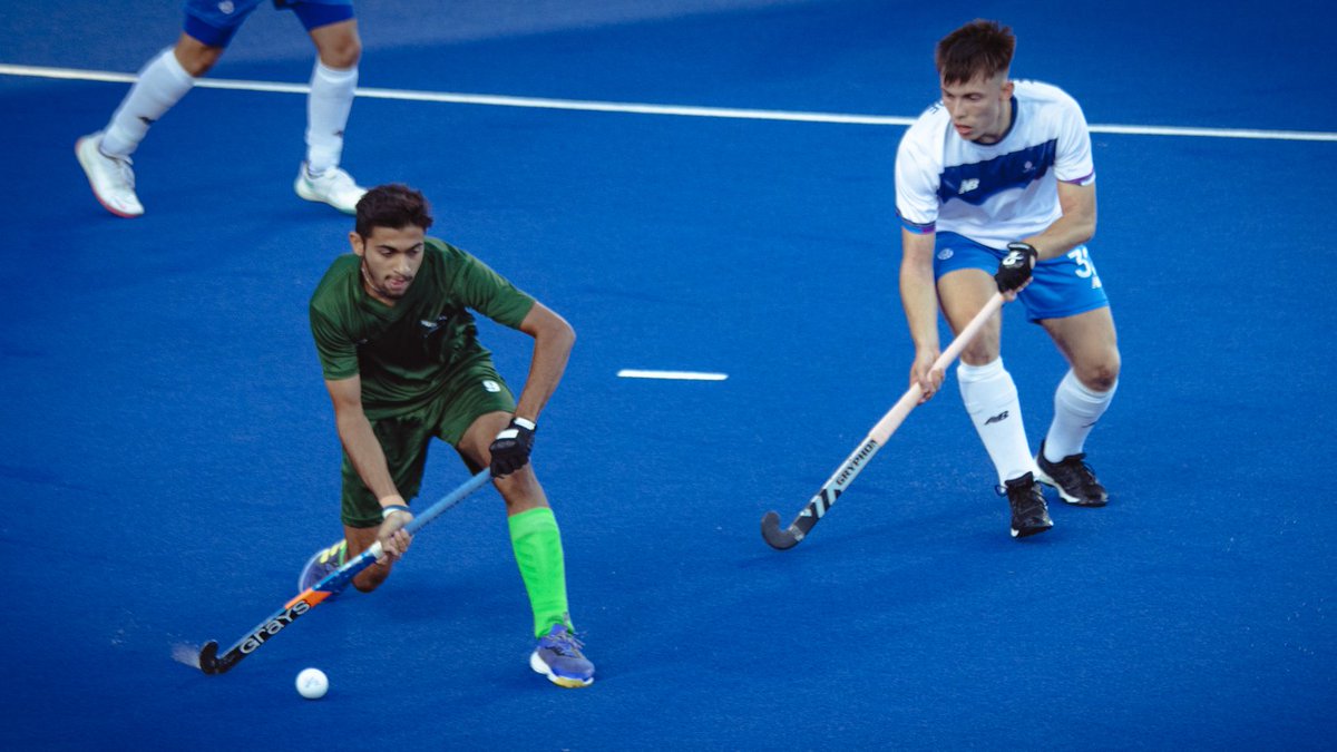 StemCellBham's tweet photo. Fantastic #CWG2022 #hockey  match between Scotland and Pakistan last night. Congratulations #PakistanHockey #TeamGreen for a fantastic win @unibirmingham #CommonwealthGames2022 https://t.co/mbWqY80OWk
