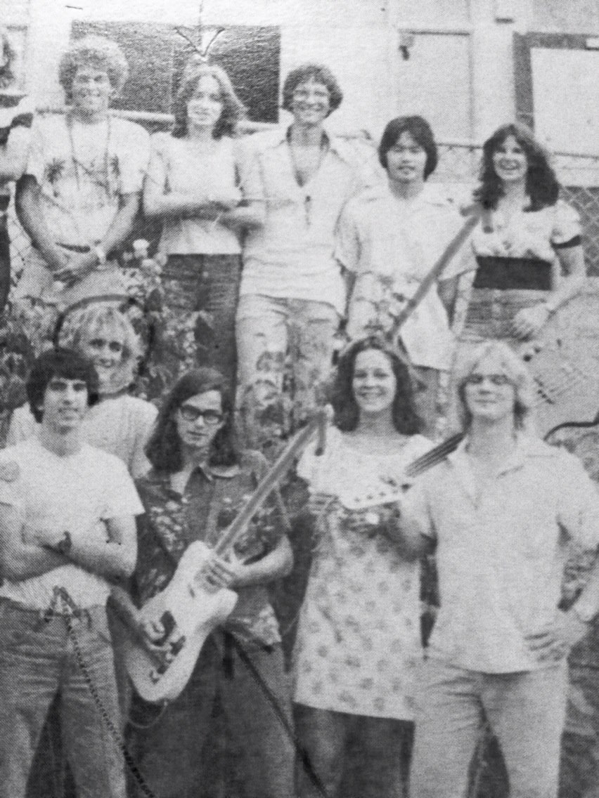 PunkMuseum's tweet photo. The punk invasion comes to the University of Hawaii Lab School in the 1970s. Early shots before they were in the bands that propelled them to global obscurity. https://t.co/bG2XT6qFY9 https://t.co/YjvGvVkXZ9