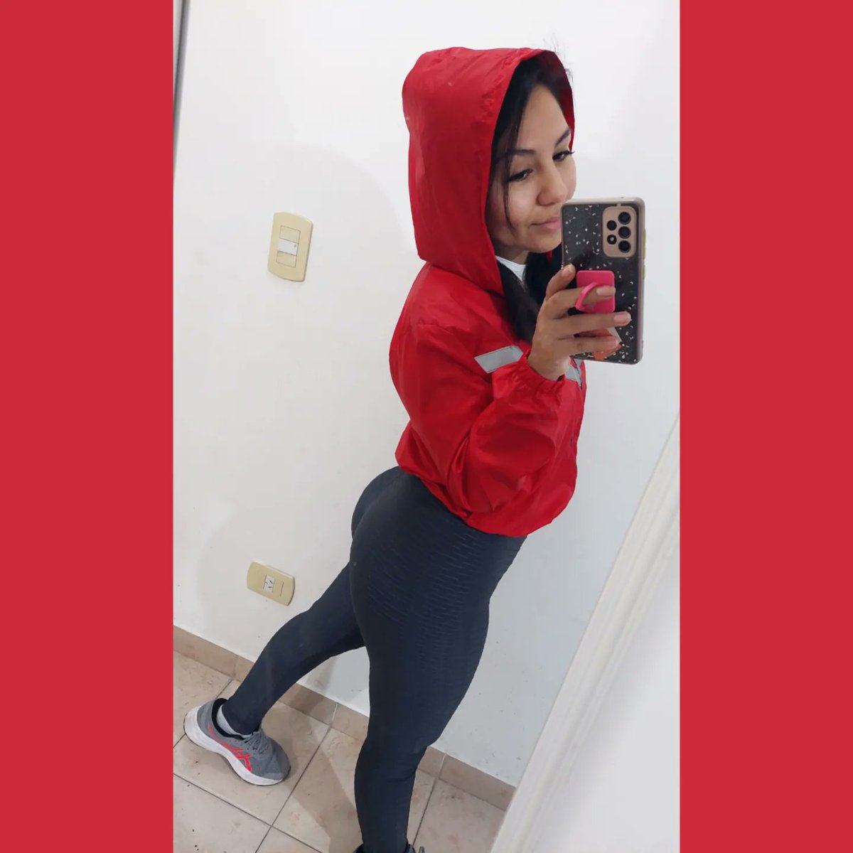 rntmln's tweet photo. #BuenosDias #buenjueves #gymgirl https://t.co/yEzgtdh2ZU