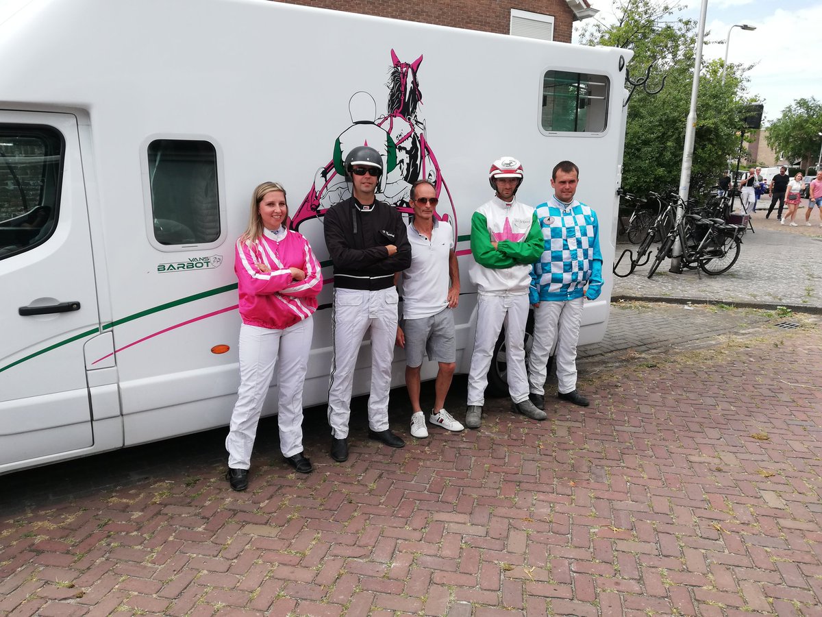 De Belgische afvaardiging is er klaar voor! 🇳🇱 vs 🇧🇪 #Santpoort