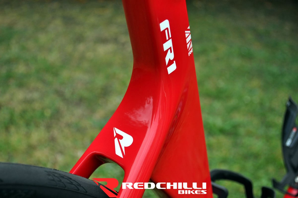RedChilliBikes's tweet photo. Yesterday was Chilli Day....
Top Spec FR1 with Ultegra 12 Speed Di2, Redchilli SL 55mm Carbon Wheels, Redchilli One-Piece, Fully Integrated Carbon Bar/Stem.....
Absolute stunning bike.
#redchillibikes #redchilli #bedifferent https://t.co/8dc8KPhpl6