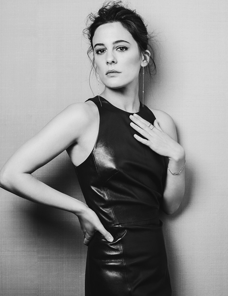 TwoShotPod's tweet image. 🚨 NEW EPISODE 🚨 

It’s a belter with Phoebe Fox. Listen everywhere at the link below 👇 

podfollow.com/twoshotpod/epi…

#twoshotpod #phoebefox #TheGreat