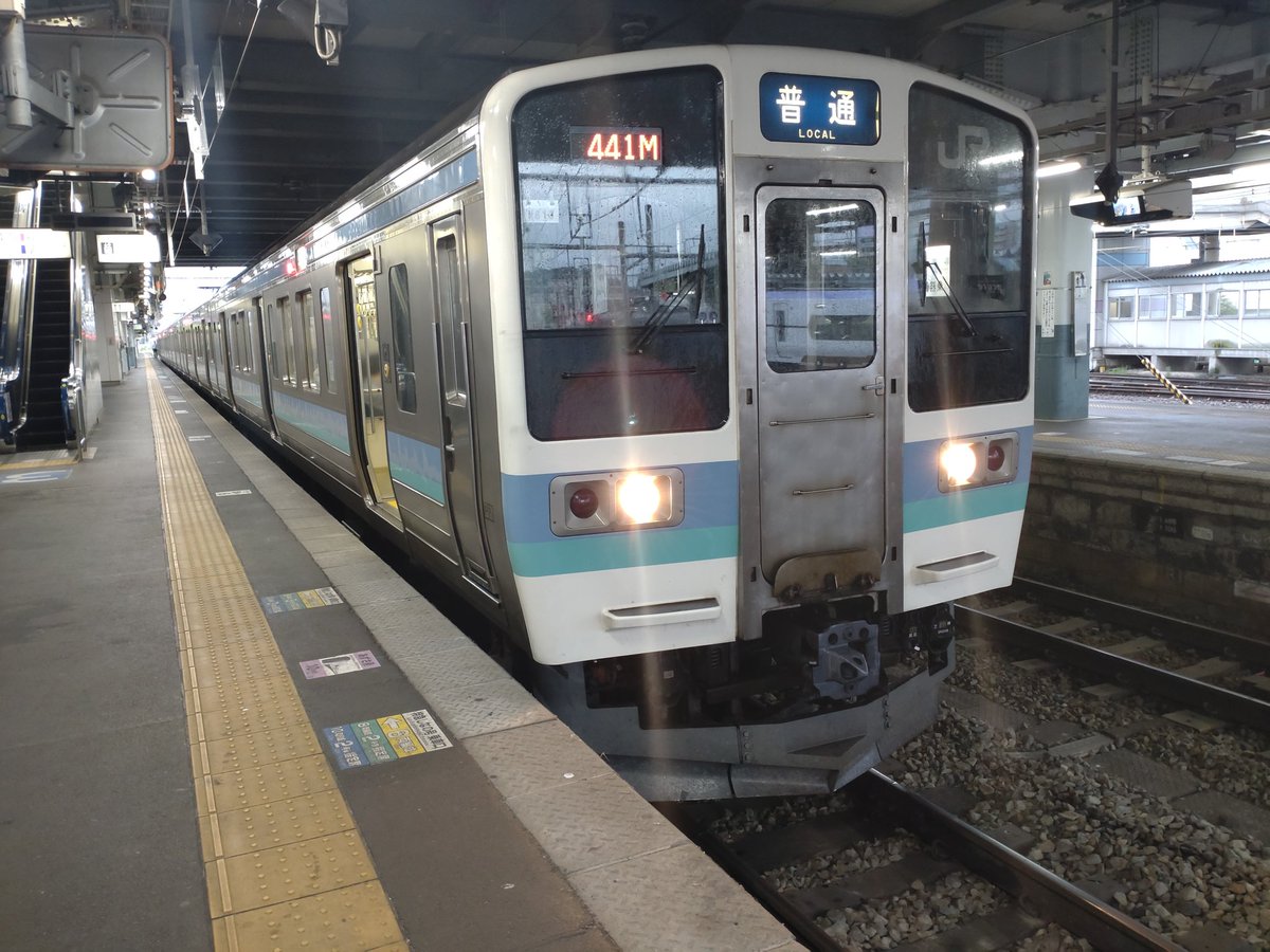 fpkoya's tweet photo. 現在、日本で3番目に長距離の普通列車らしい。
#441M https://t.co/RvHrTLQ3cx