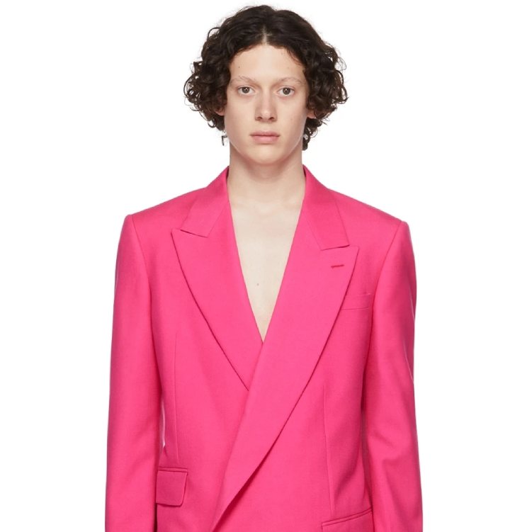 ShoppingScanner's tweet photo. Bold colours for him 🌈🌺🩳
The most brilliant and unusual shades add colour to men's wardrobe
Shop here 👉 https://t.co/awD0Ga9IgA
#dolcegabbana #jacquemus  #saintlaurent https://t.co/aBinCBgn79