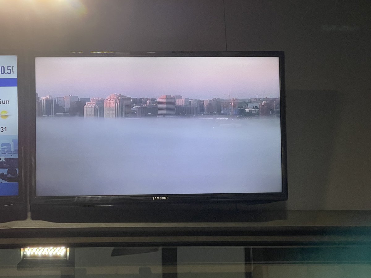Some beautiful colours in the Halifax harbour this morning. ⁦<a href="/infomorning/">Information Morning</a>⁩