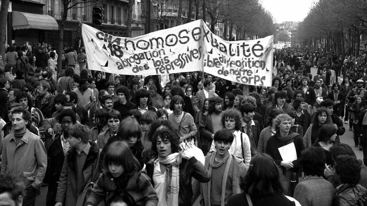 🏛 Il y a 40 ans, la France abrogeait le « délit d’homosexualité » grâce à l’engagement de G. Halimi, R. Badinter &amp; F. Mitterrand 🌹

🏳️‍🌈 2022, les discriminations anti #LGBT n’ont pas disparu. La lutte pour l’égalité des droits reste un combat de chaque instant. Nous le menons ✊