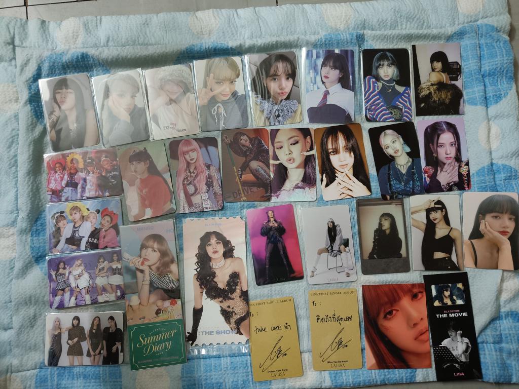 Dimps24357470's tweet photo. Ibenta koba o ikikeep na lng 🤔
#BLACKPINK #lisa https://t.co/7K4OKAdfEv