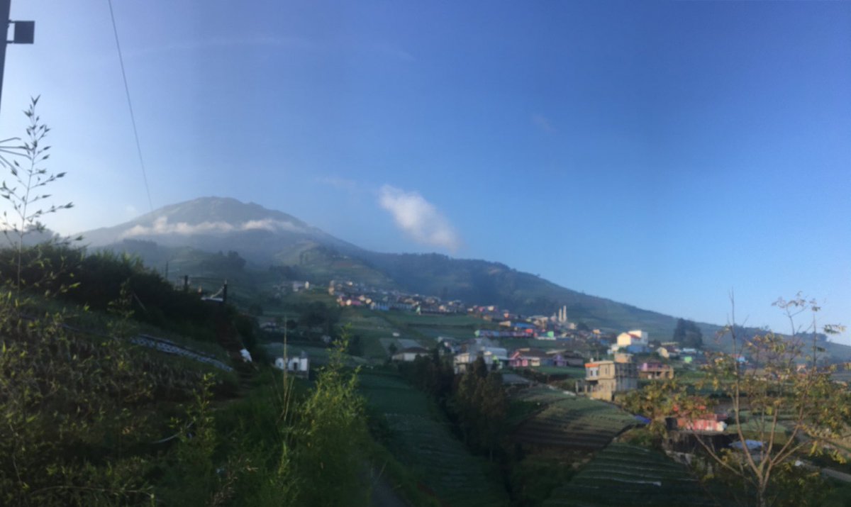 biru_navy's tweet image. sore yang cerah untuk melupakanmu
#nepalvanjava