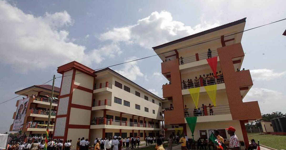 LadiesTein's tweet photo. In the Greater Accra region, 
@JDMahama built the Fafraha Community Day Senior High school in Adenta to increase access to education for children who couldn’t afford to go to the boarding house/school . 

#JMonEductation 
#JMtouchedLives https://t.co/KZ3KIYbzjX