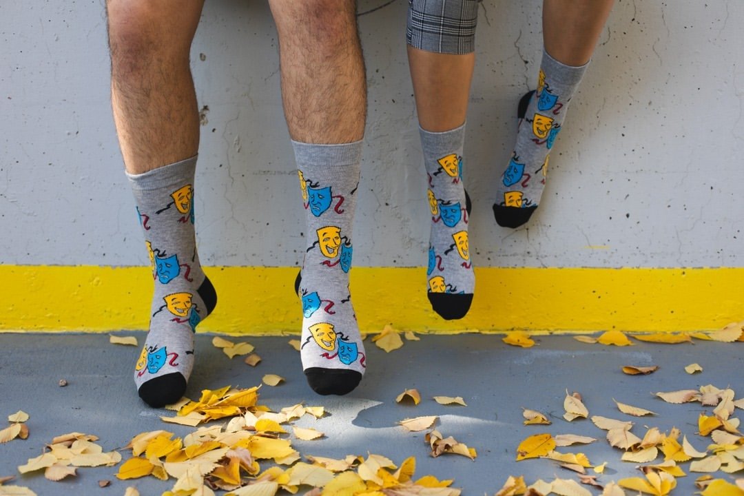 sockvault's tweet photo. Add a bit of drama to your outfit - new @GoodLuckSock now in stock!
#drama #actor #acting #dramamask #dramasocks #socksofinstagram #goodlucksock #socksfordays #sockslover #sockaddict #sockstagram #sockgame #sockswag #sockaholic #socksoftheday #socksdaily #funsocks #noveltysocks https://t.co/RG02FLYfyy