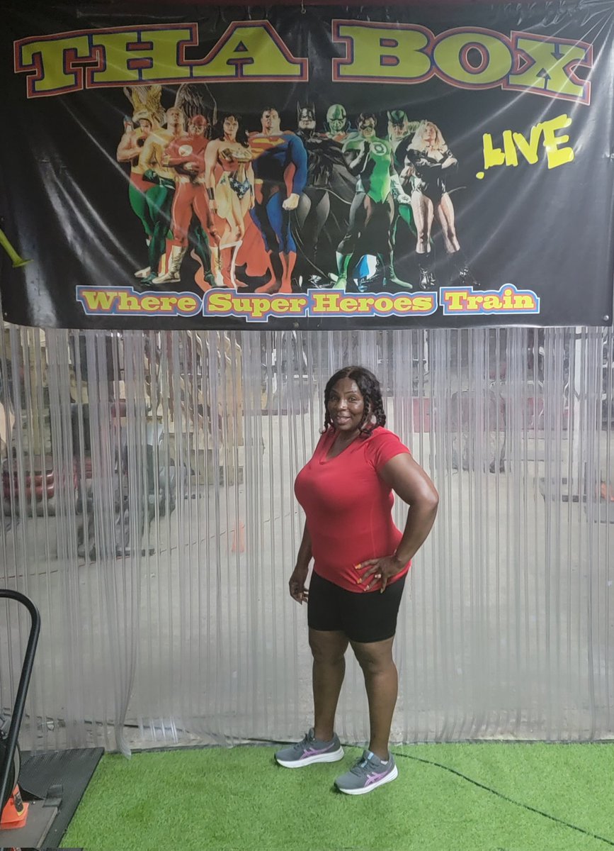 daviddeberry's tweet image. LetsGetThisDayStarted💪🏾💪🏾💪🏾@#ThaBox #OFFTHACHAINFITNESSLLC #ThaBoxWhereHeroesTrain #WhereEveryoneTrains #WhereMotivationLives #AlwaysForward #WithGreatPower #WutEvaItTakes