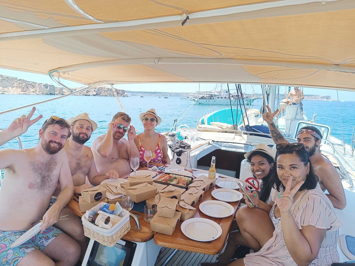 RelaxGamingLtd's tweet photo. Our #RelaxAtSea series has ventured even further into turquoise waters 🌊

For our fourth voyage we welcomed our friends from @ComeOnOfficial &amp; Hero Gaming on board for a day of nautical fun.

Who looks like the most natural seadog to you?

#DrivingDifferentiation #RelaxGaming https://t.co/PyQM4MgnPV