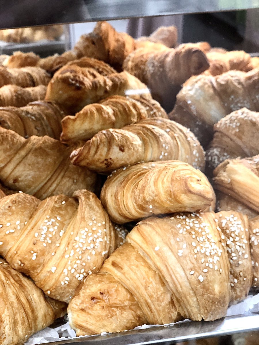 Minaficent's tweet photo. Loving these croissant 😍 https://t.co/zhpwdHXJDa