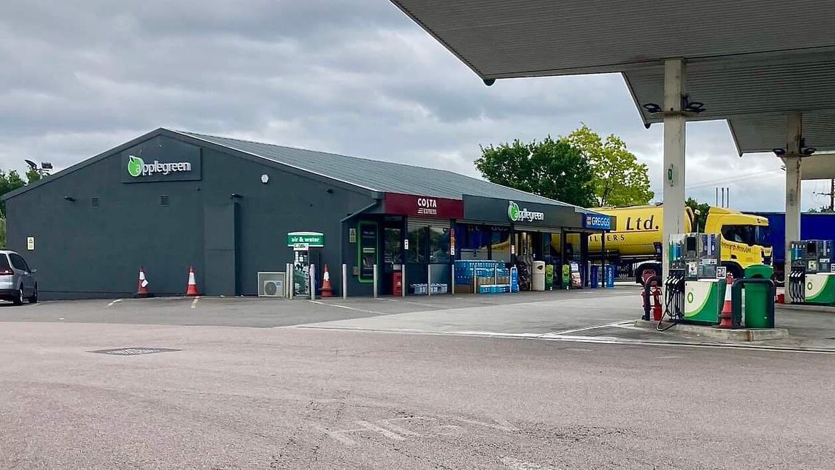 Coldevelopments's tweet image. Whether you need help in getting your new business premises off to a flying start or you would like to give your established premises a makeover, we can assist from start to finish!

#fitoutinteriors #fitoutcontractor #interiors #UK #ColdDevelopments