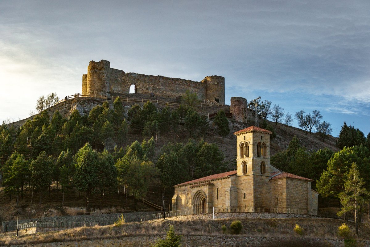 ViajaryMuchoMas's tweet photo. ¿Os apetece una ruta por los 10 castillos ➕ emblemáticos de #Palencia?

📍Aguilar de Campoo
📍Ampudia 
📍Astudillo
📍Monzón de Campos
📍Belmonte de Campos
📍Fuentes de Valdepero
📍Hornillos de Cerrato
📍Las Cabañas de Castilla
📍Paradilla del Alcor
📍Torremormojón

¿Cuál ➕? https://t.co/KXWla4FuQY