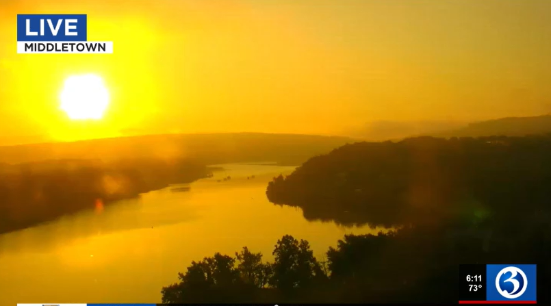 NicoleNalepaTV's tweet photo. Tell me this doesn't scream summer...
#MIDDLETOWN #iCam #endlesssummer #itsgoingtobehot #weatheron3 #CTweather #CTwx #WFSBthisAM #WFSB #staycool https://t.co/J2QipZ2GAh
