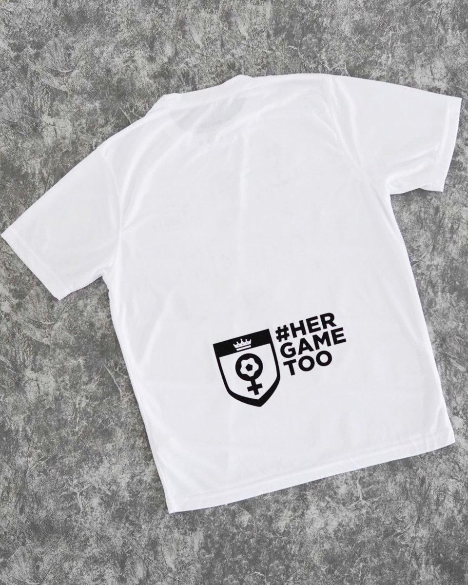 HerGameToo's tweet photo. Giveaway time 🚨

We have a selection of tops up for grabs from our wonderful partners at @BlBallers !

To enter: 
↪️ Retweet this post
⚽️ Give @BlBallers a follow

Winners will be announced on Sunday 7th August at 7PM - Good luck 💛 https://t.co/jev1f1WHAM