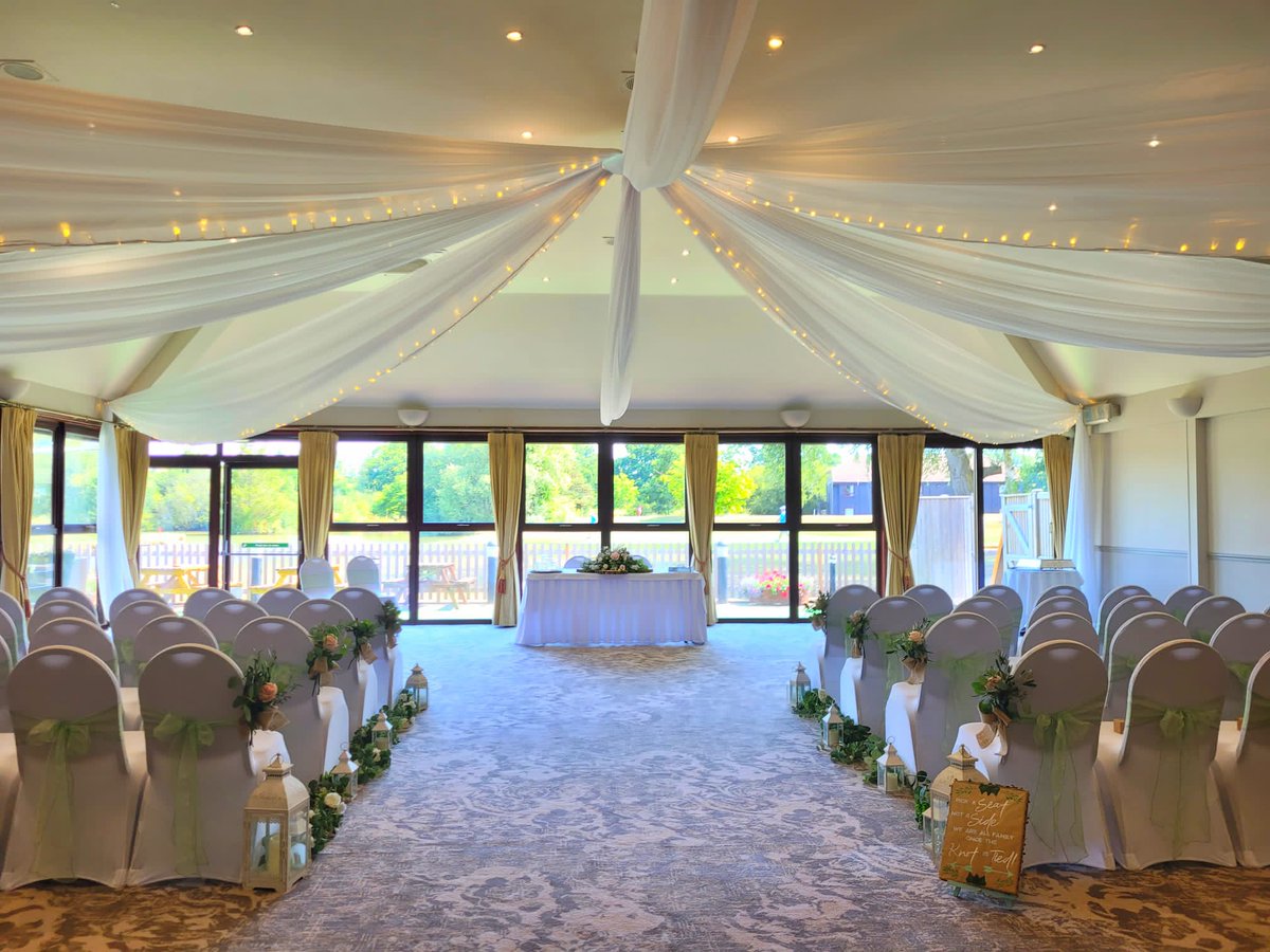 One of our beautiful weddings that took place last week 💐

Weald of Kent Golf Course &amp; Hotel 

Wedding enquires contact below.
bookings@weald-of-kent.co.uk
