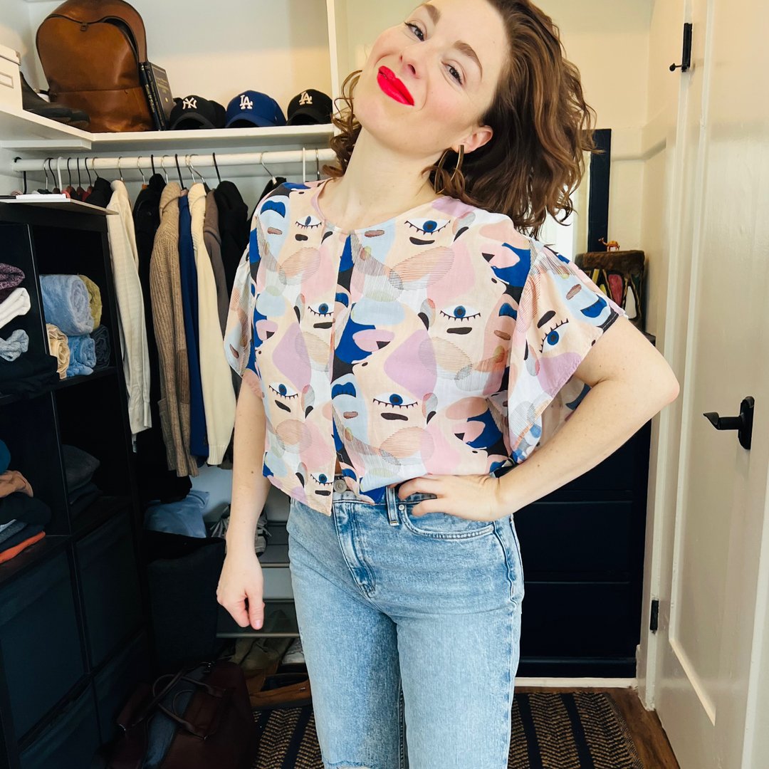 ioniemusic's tweet photo. not my closet 
yes my face https://t.co/zlIABgWELC
