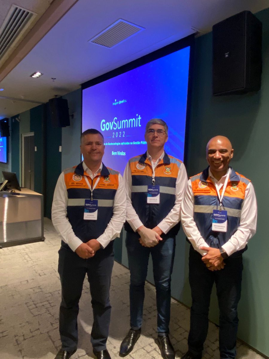 Nesta quinta-feira (4/8), representando a Defesa Civil do RS participei do Gov Summit 2022. O evento, que acontece em São Paulo, apresenta projetos de sucesso em geotecnologia, na gestão pública, de todo o país.