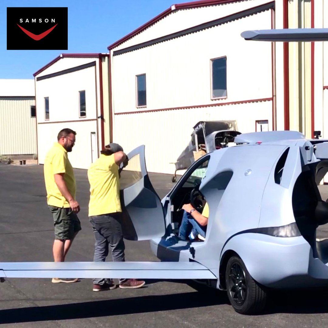 FlyingSportsCar's tweet image. SPECIAL DOOR FOR FLIGHT TESTING
Production Switchblades will have hinged doors, just like a typical car. And the side windows (in the doors) will be power windows. The prototype however, is different.