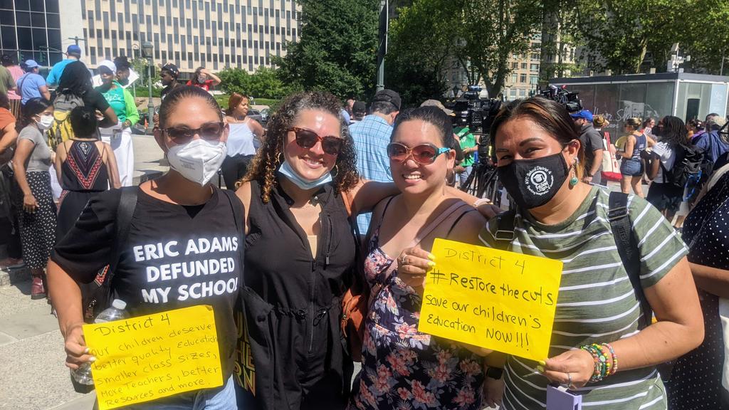 KarolynneKastro's tweet photo. With these rockstar's this morning fighting for equitable schools for our children. @LuVinNico2013
@AmyTsai14 @RosaDiazPeru
#EndMayoralControl #RestoreStudentFunding
#SpecialEducation #ELL #D75 #CEC4 https://t.co/iFrLpyEQIO