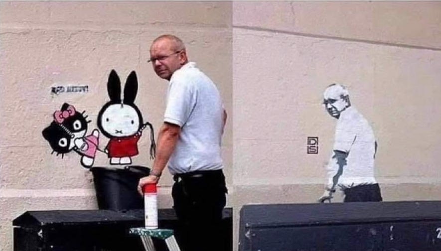 The local newspaper in Sacramento did a story about the graffiti removal guy. They ran his photo w/ the article. The next day he had to remove himself 🤣🤣🤣