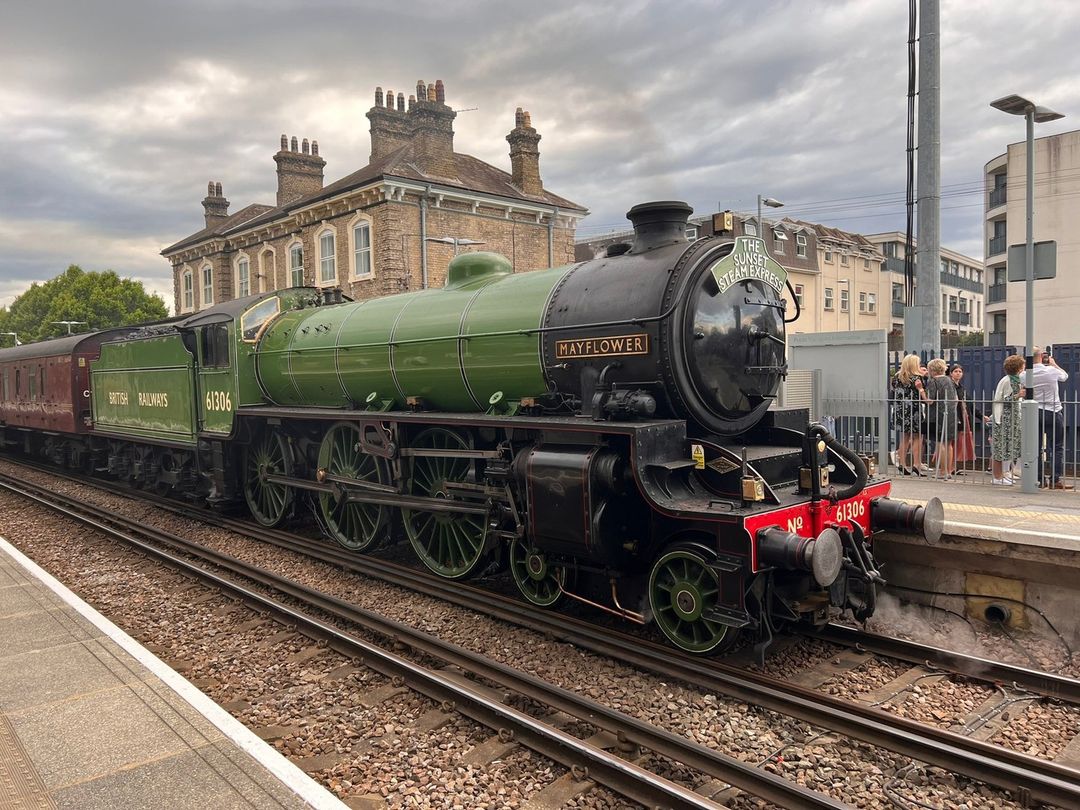 The Royal Windsor Steam Express tweet media