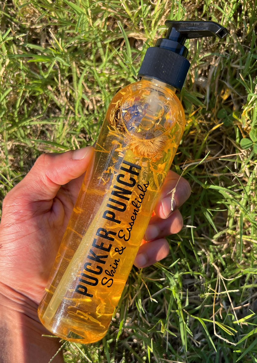 Pucker_Punch's tweet photo. Calendula Oil😍😍 available soon🫶🏽
https://t.co/g9YYXNJpy6 https://t.co/6epfXKJlmK