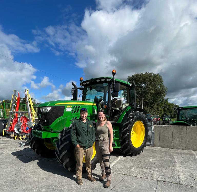 TFMLTD's tweet photo. The Hughes Family taking delivery of a pre-owned John Deere 6155R , this tractor has been fully serviced , valeted and passed our workshop Expert Check. Updates have been applied and fully updated to latest generation software. Thanks again and all the best.
#johndeere #tractor https://t.co/tm05nFqwsm
