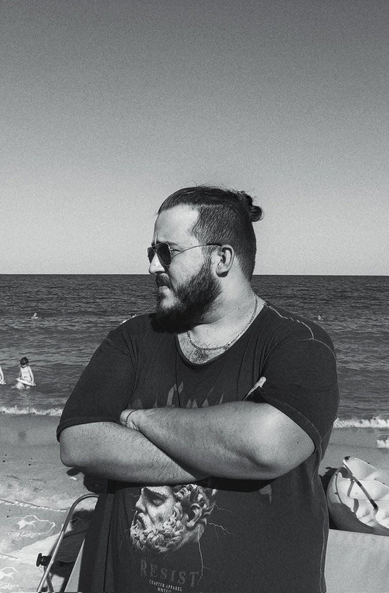 AdrianChetan94's tweet photo. #SeaSide #BlackSea #Bored https://t.co/AR64JOwzVv