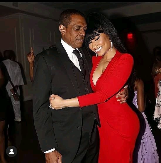 KeepItKiss's tweet photo. #CharlesPolevich, sentenced to one year in jail after a hit-&-run that killed #NickiMinaj's father #RobertMaraj, last year on NewYork's Long Island.
He pleaded guilty to two felony charges - leaving the scene of the accident & tampering with evidence.
#KeepItKiss #AllDayEveryDay https://t.co/ObdiQvZskL