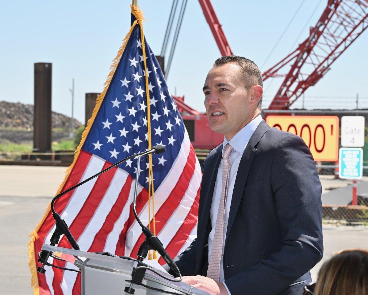 Yesterday we welcomed Governor Larry Hogan and our partner Ørsted to Tradepoint Atlantic as they announced $22.9 million in federal investments for #offshorewind workforce training! 👏