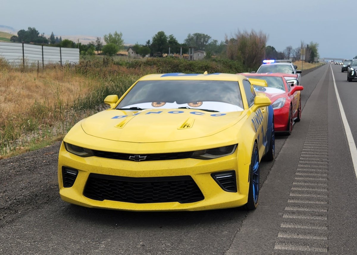 ORStatePolice's tweet image. You would have to see it to believe it. 

OSP received a driving complaint regarding 2 very specific vehicles.  Trooper stopped “Lightning McQueen” for Following too Close &amp;amp; “Dinoco” pulled over too.  “McQueen” was warned.

#Kachow  #HighwaySafety