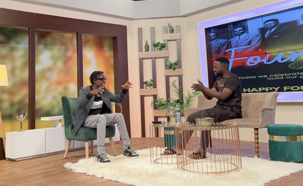 jderobie's tweet photo. Went to promote my new single #AtoMeSo on #TV3NewDay. Had a great time with @fosterromanus... Bless you @tv3_ghana #JDerobieAtoMeSo https://t.co/U6riRG7vg0