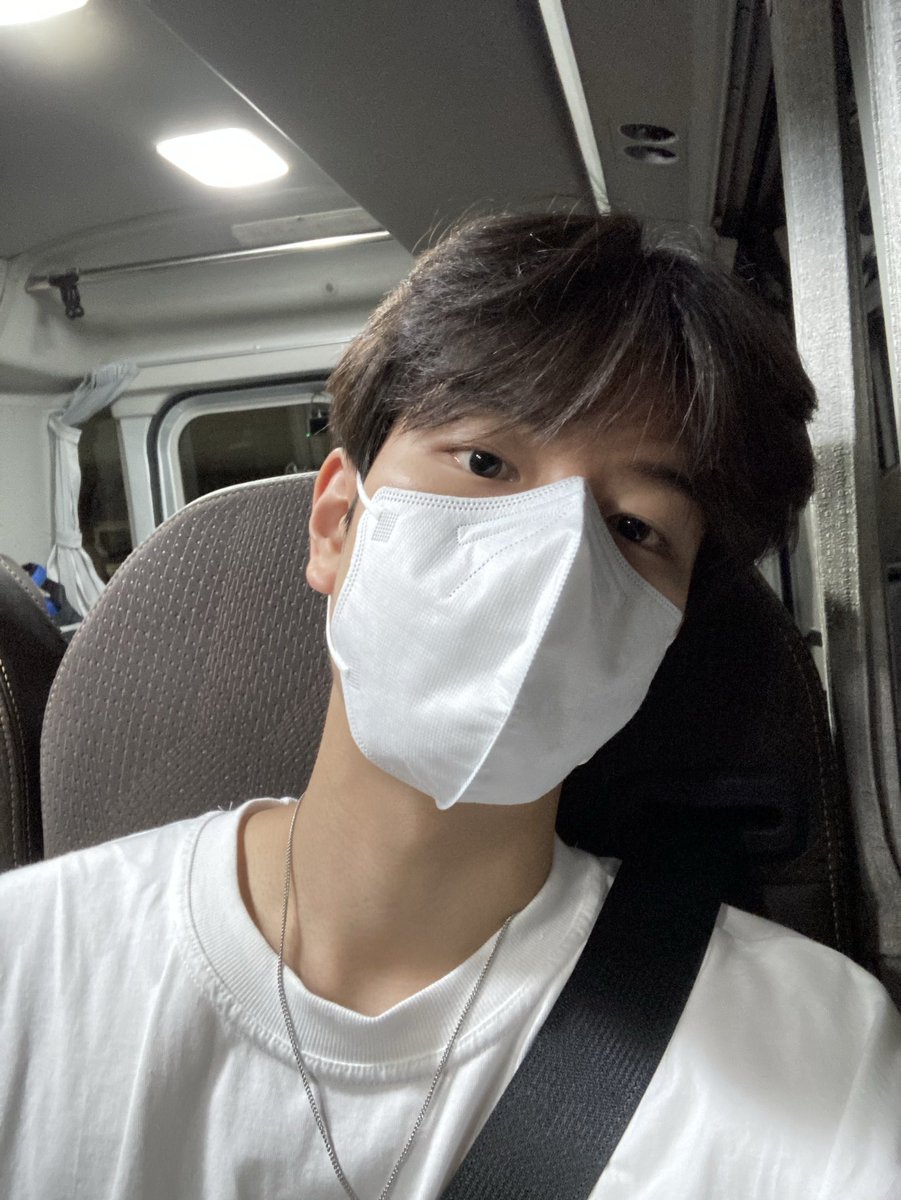 ssickseu's tweet photo. HES SOOOOO FRESH https://t.co/hBV5S2yZ5t