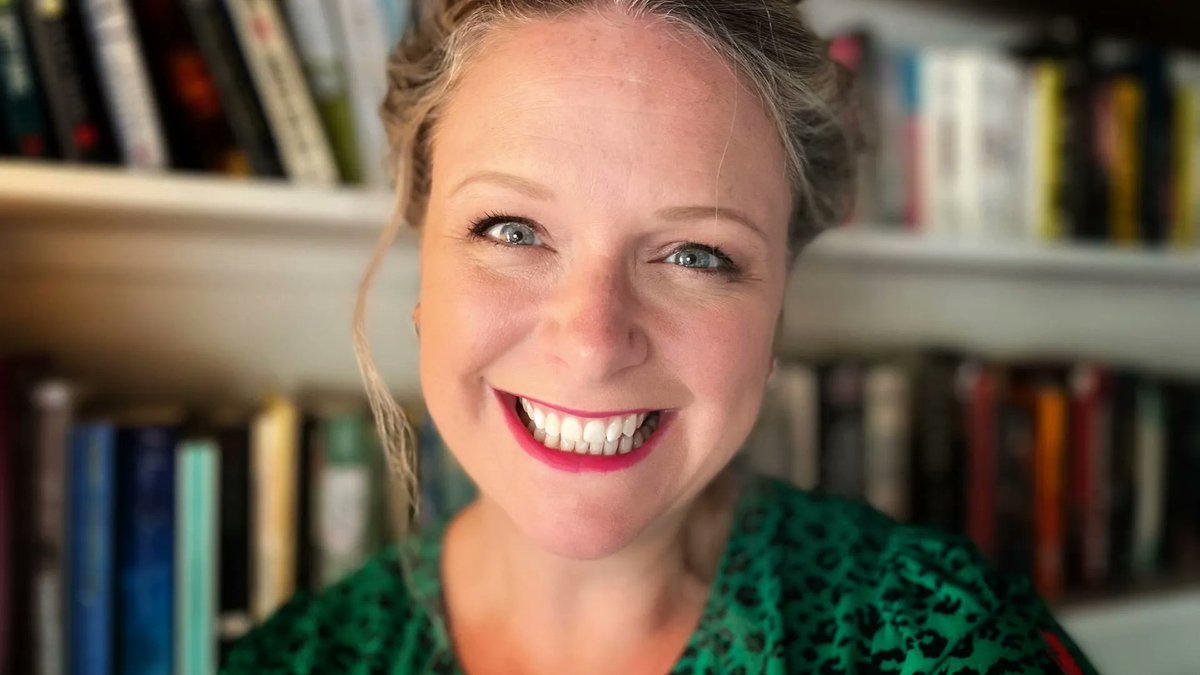 thebookseller's tweet photo. . @4thEstateBooks has scooped the debut novel from #CBFirstNovelPrize runner-up Lucy Barker in a “significant” two-book deal.
Read more: https://t.co/8Q6hmcxFvG https://t.co/ENVNXFbgpy