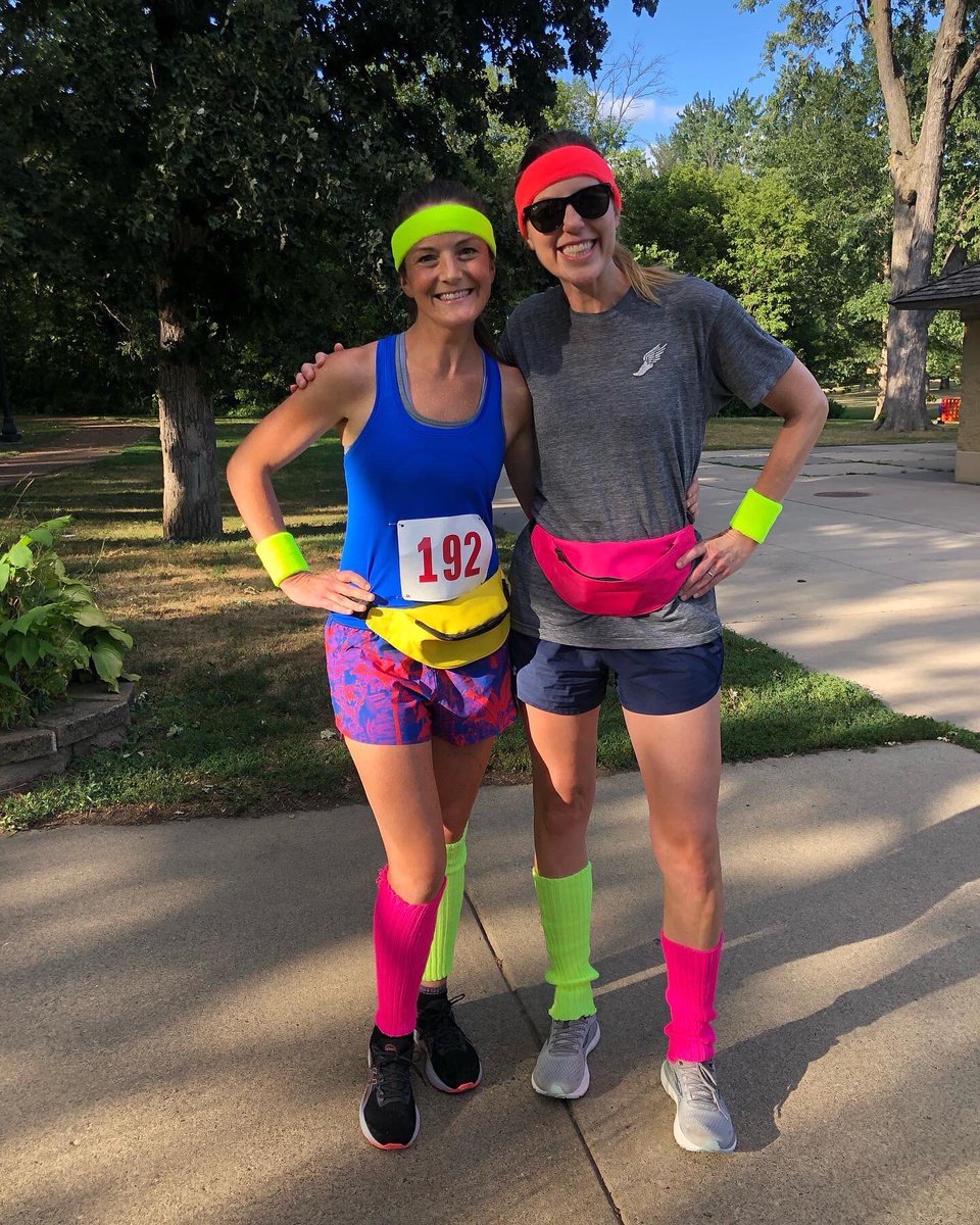MissGrimsArt's tweet photo. Ran some 1000m repeats at Como Park Relays in neon with my old 🏀 teammate on a beautiful summer night!  #funrun #comoparkrelays #running #fannypacklife #headbands #80sladies https://t.co/8xFZU7XRZk