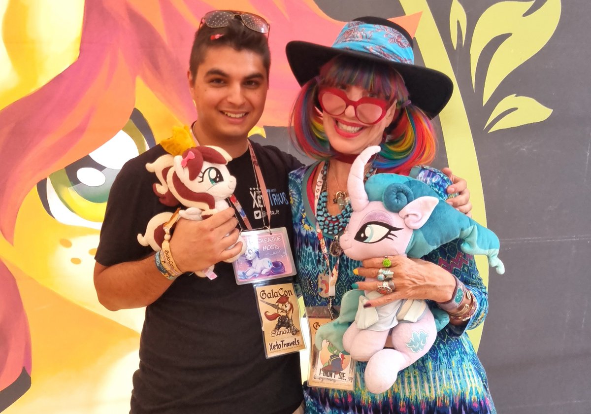xeto_de's tweet photo. She's almost on every MLP convention in Europe.β¨
@Elley_Ray, you always give me a smile when I see your performances with such a brilliant mood. I guess you can motivated and cheer everyone up. Thank you so much for coming to @gala_con 2022 and hope to see you again.β¨
#XTGC22 https://t.co/FMGAuU6c0b